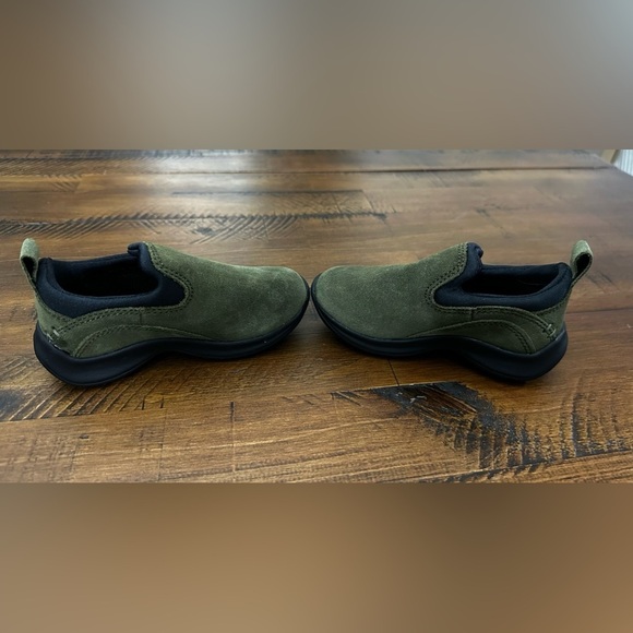 Lands End Boys Green Suede Slip On Clog NEW Shoes Size 7M - Picture 4 of 7